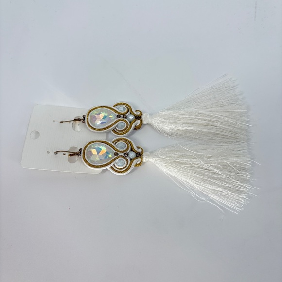 Soutache Russian Braid Handmade Tassel Earrings
White/Gold Summer Resort Wear - Picture 10 of 10